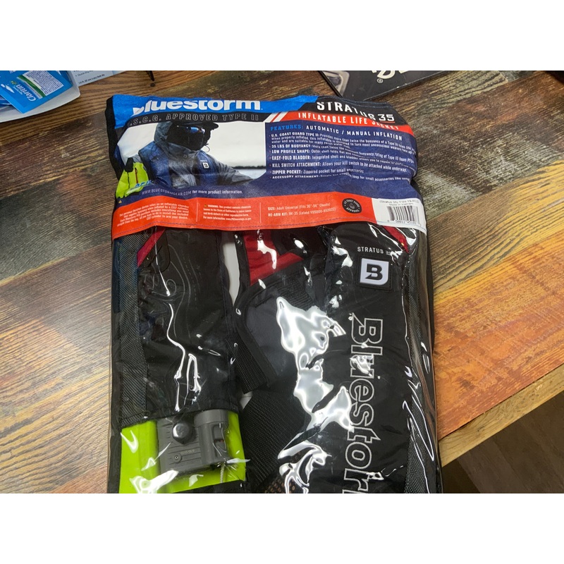 BlueStorm Stratus Inflatable Life Preserver - Black