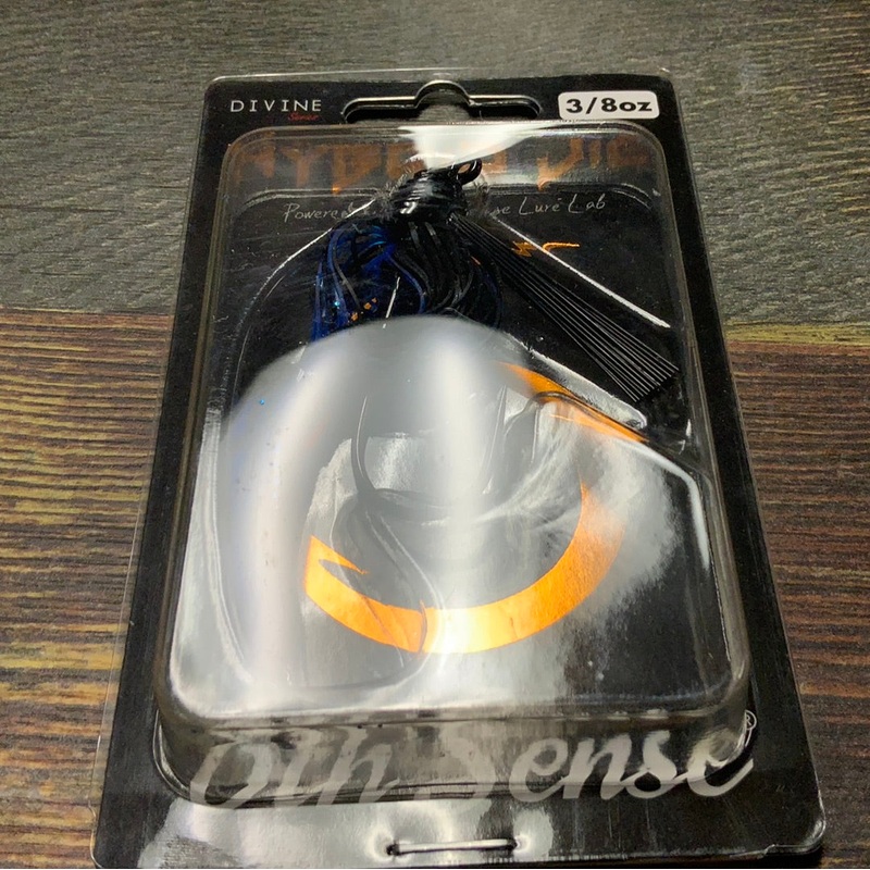 6th Sense Hybrid Jig 3/8 oz. Black N Blue