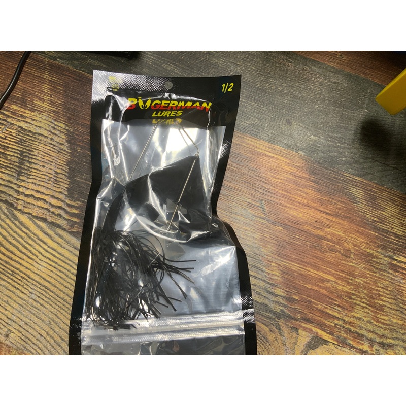 Boogerman Buzz Bait 1/2oz. Black/Black Blade