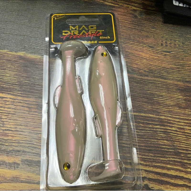 Megabass Mag Draft Free Style 6" Albino Pearls Shad