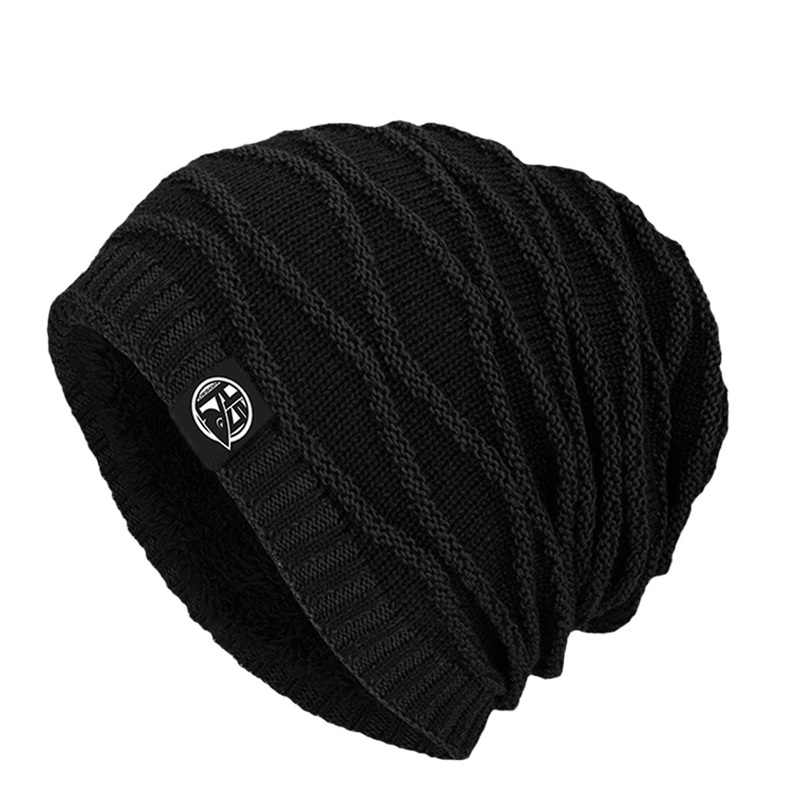 Black beanie HSD with fur