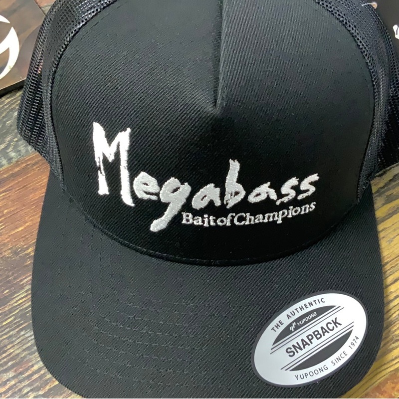 Mega Bass Hat Black/White