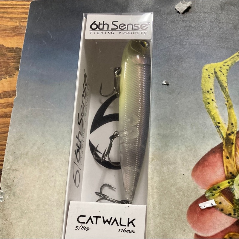 6th Sense Catwalk 5/8 oz. Ghost Bone Minnow